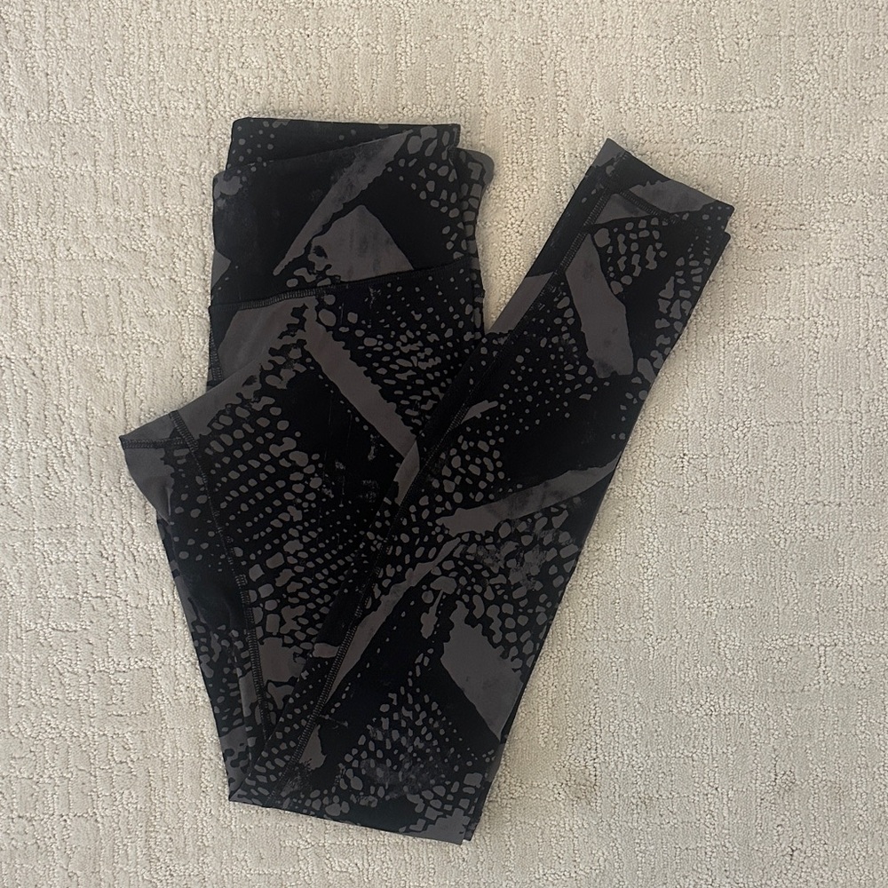 lululemon athletica Patterned Black and Gray Leggings